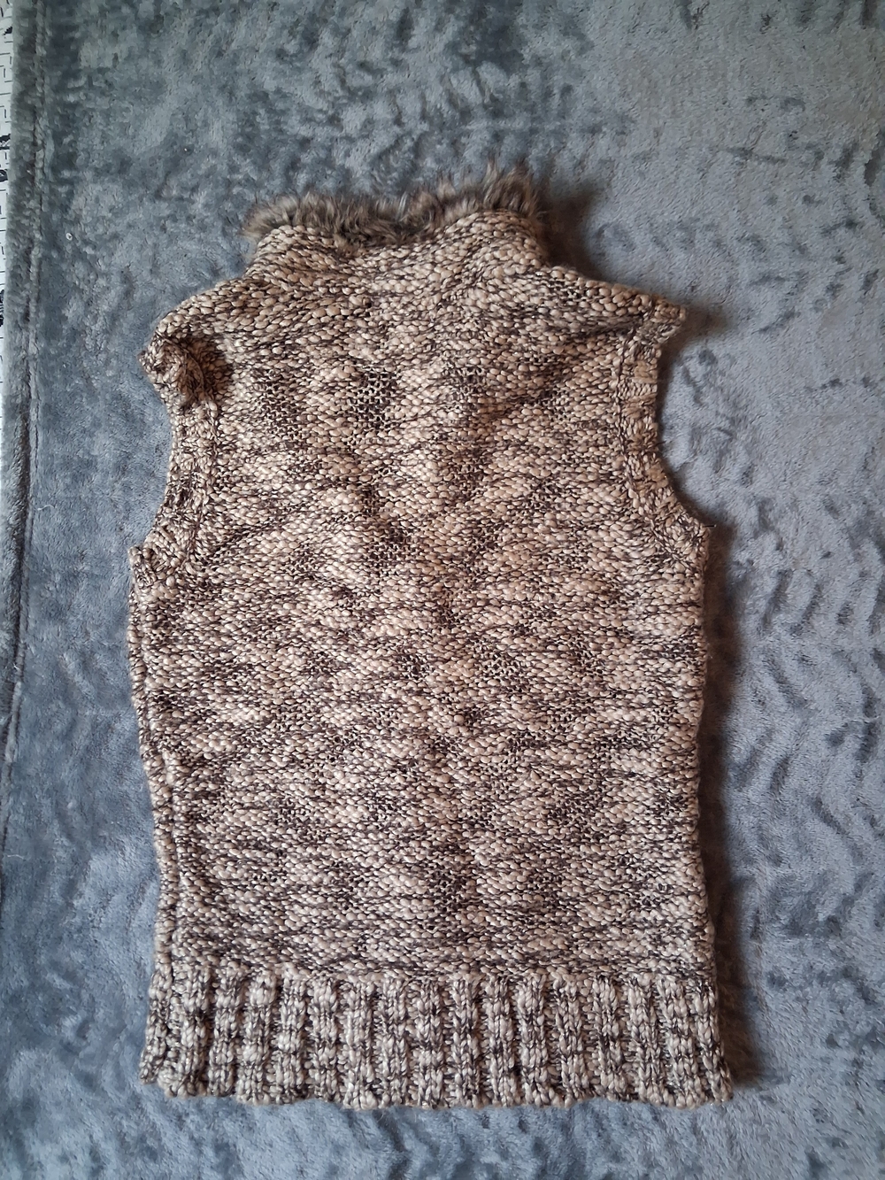 Charter Club / Vest / Womens/ PS/  Faux Fur Collar / Chunky Knit Vest - Picture 2 of 6